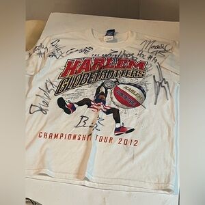 SIGNED New 2012 Harlem Globetrotters The Original World Tour Sz L Basketball Tee